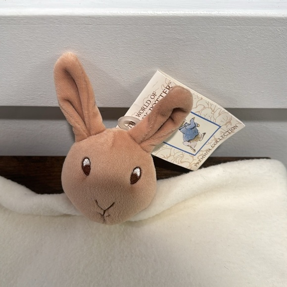 World of Beatrix Potter Peter Rabbit Lovey 18" x 18" Blanket Unisex Cream Satin - Picture 3 of 10